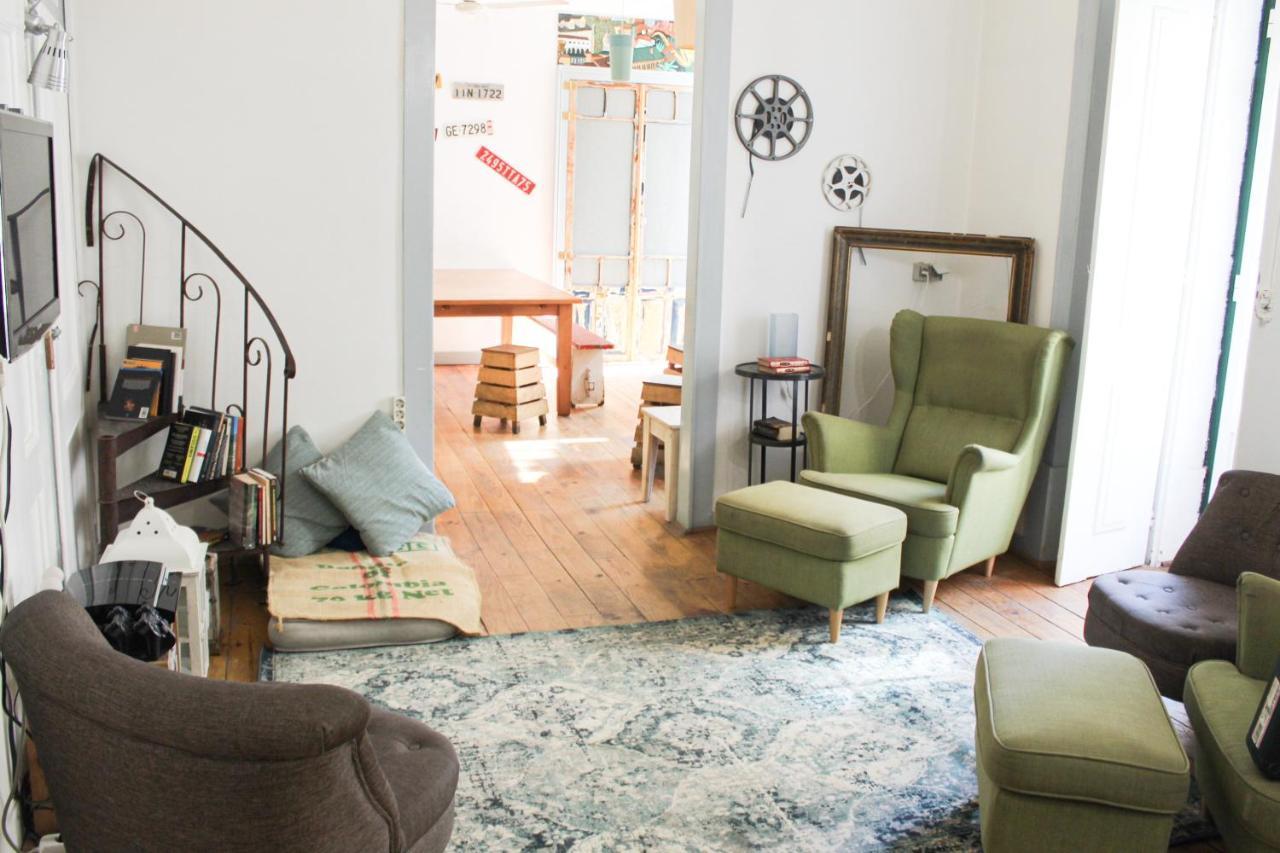 Alface Hall Hostel & Bar Lisbon Luaran gambar