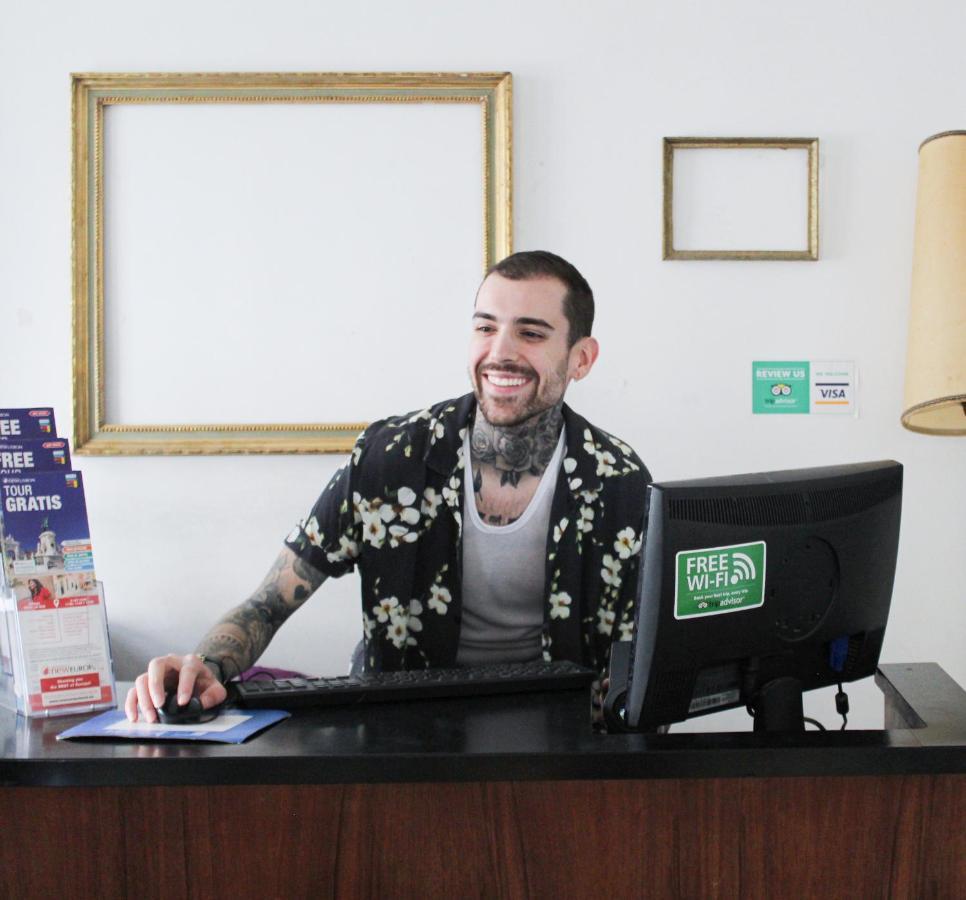 Alface Hall Hostel & Bar Lisbon Luaran gambar