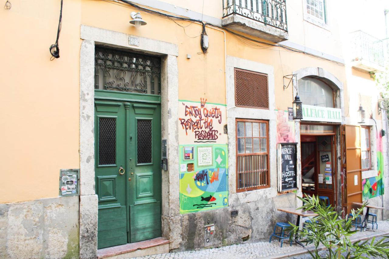 Alface Hall Hostel & Bar Lisbon Luaran gambar