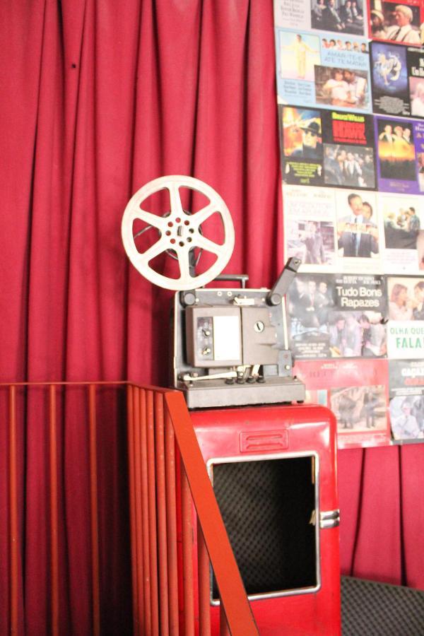 Alface Hall Hostel & Bar Lisbon Luaran gambar