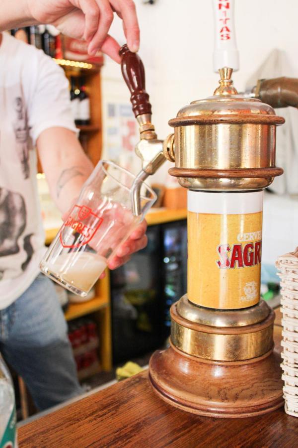 Alface Hall Hostel & Bar Lisbon Luaran gambar